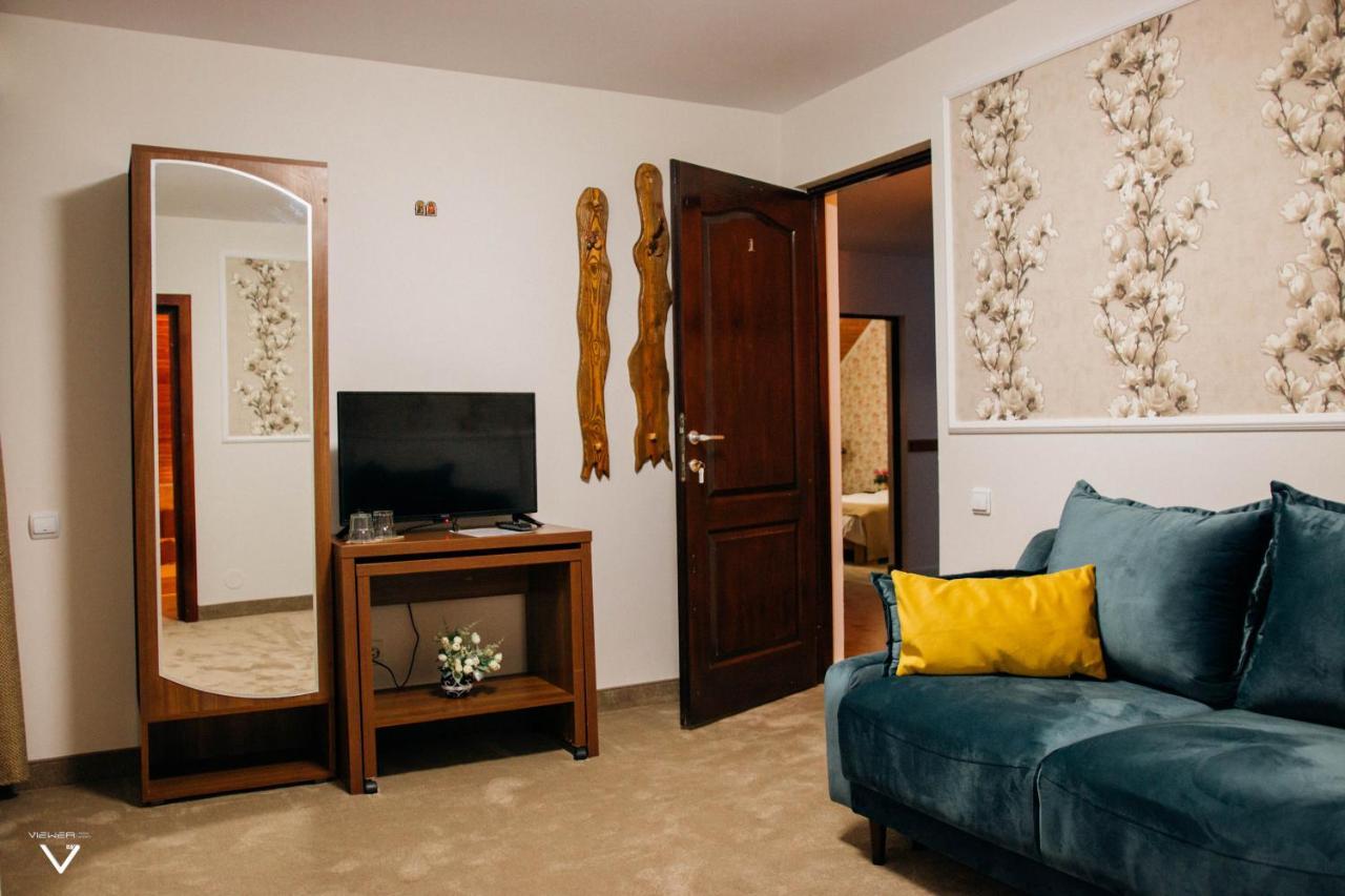 Casa Carmen Hotel Dorna Arini Bagian luar foto